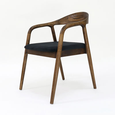 Accueil Meubles Généraux Chaise à manger en bois massif avec personnalisation en noyer/naturel/noir à prix raisonnable