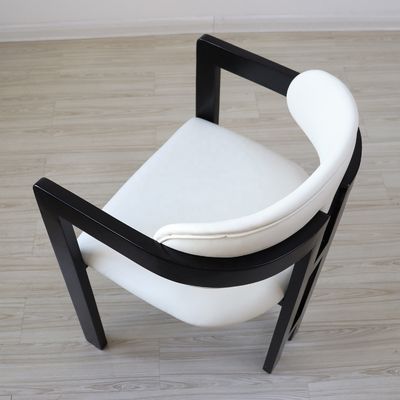 Meubles de restaurant de luxe personnalisés Tissus rembourrage en bois massif Chaises de salle à manger pour manger personnalisé