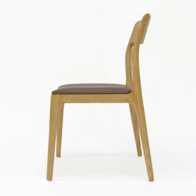 Salle à manger nordique moderne cadre en bois massif salle à manger en cuir chaise empilable design intemporel et classique