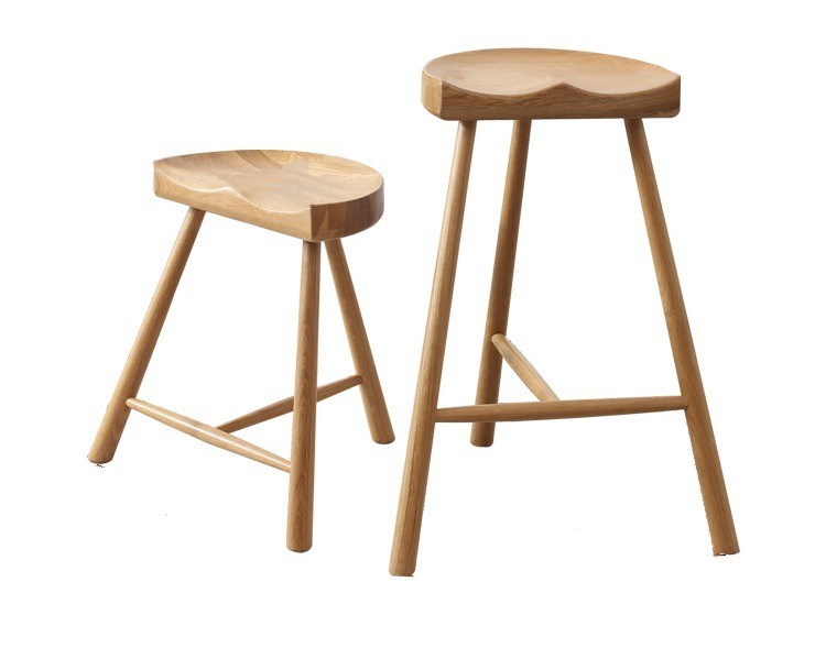 Des chaises hautes modernes et des tabourets en bois massif pour pub L-62