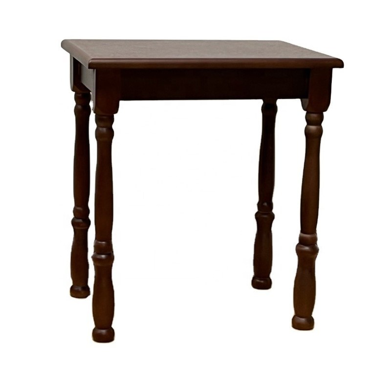 Table à manger en bois pour un restaurant ancien