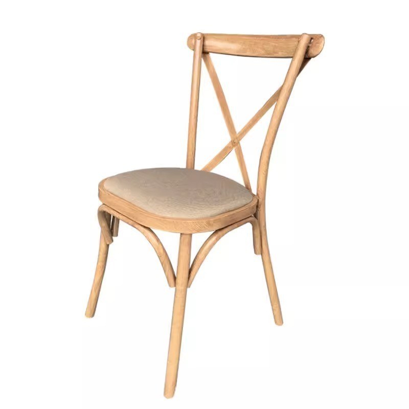 Appartement d'emballage de courrier nordique moderne à dos croisé chaise à manger en métal avec design nordique