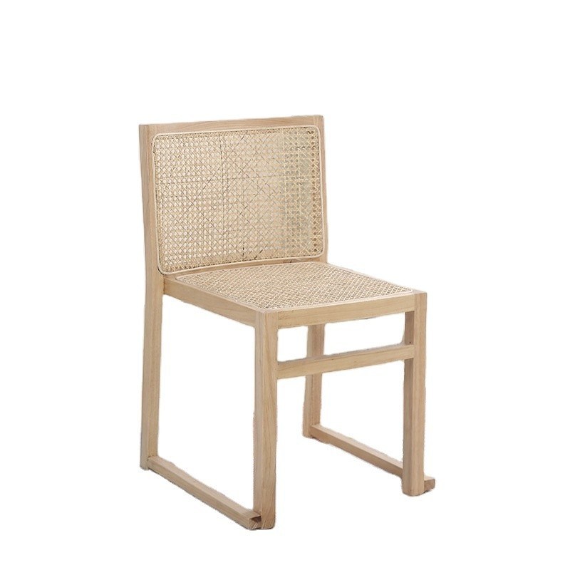 Meubles de salle à manger en rotin réel Chaise de salle à manger en bois massif pour les loisirs stackable et nordique