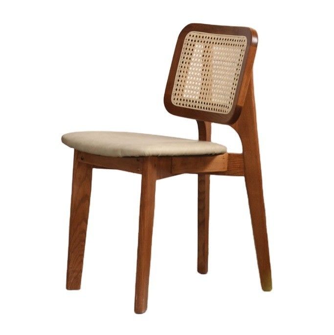 Meubles de maison classiques pratiques Chaise à manger en bois massif avec design en rotin et siège rembourrée