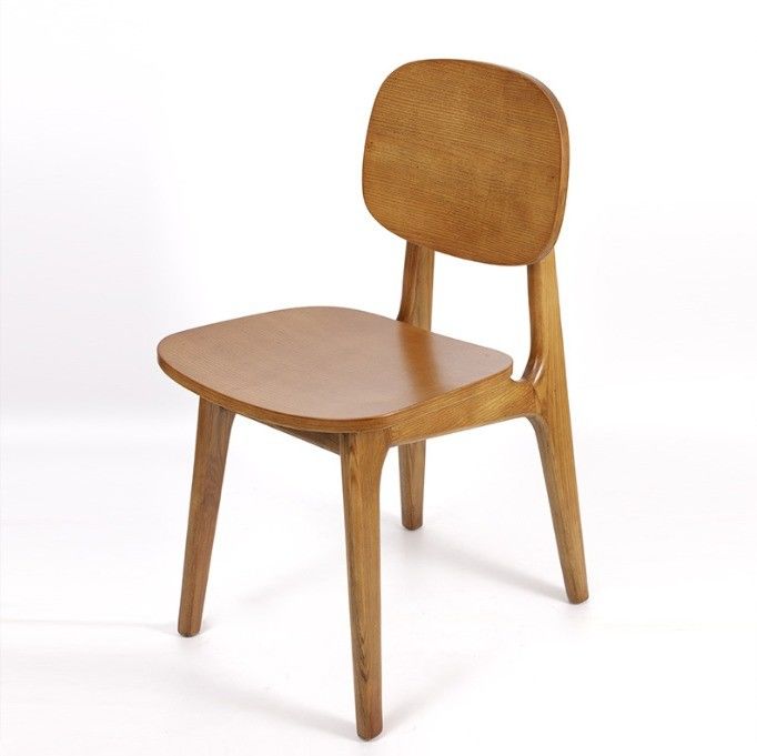 Chaise de restaurant nordique en bois de caoutchouc Chaises en bois exquises pour salle à manger moderne
