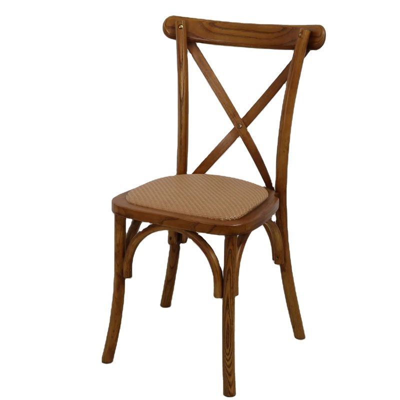 Emballage du courrier Chaises à dos croisé en bois pour le design antique dans les restaurants et les mariages