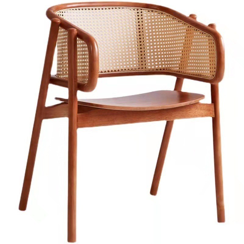 Pas de fauteuil à manger en rotin en bois massif plié et élégant pour le salon et la salle à manger