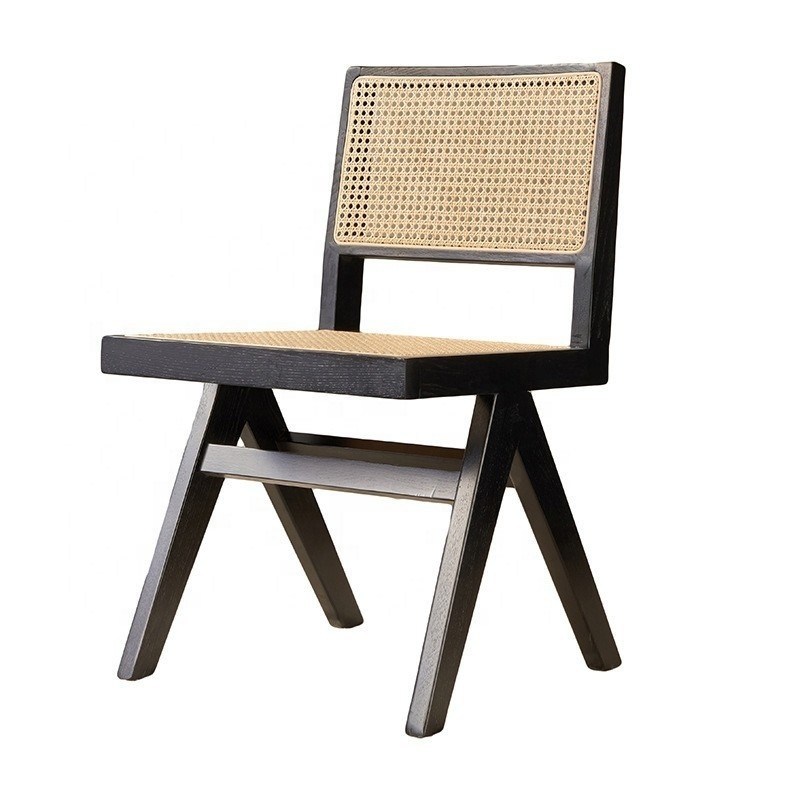 Service OEM Accepté Chaise de salle à manger moderne Nordique en bois massif pour meubles de jardin, salon, café et restaurant
