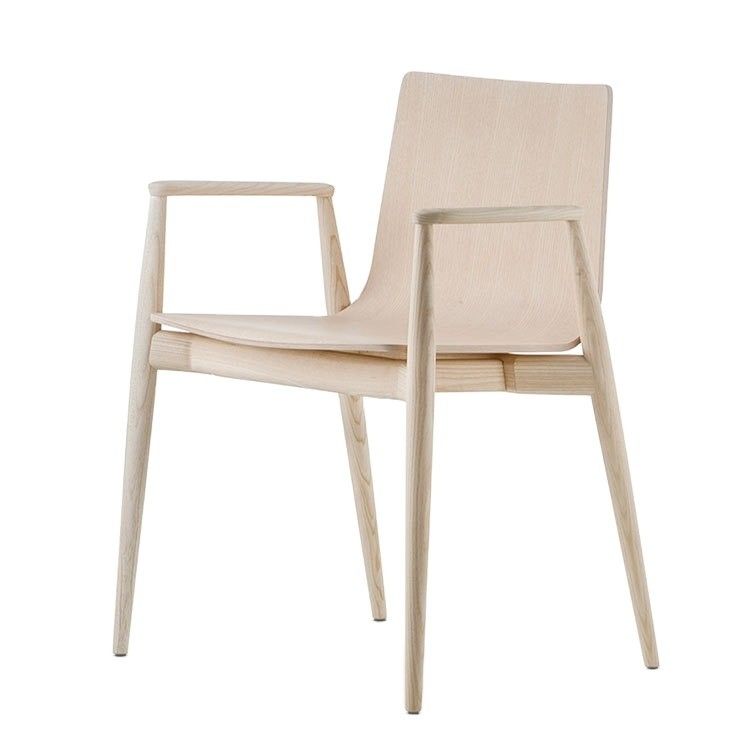 Nordic Light Luxury fauteuil en bois massif fauteuil de cuisine rembourrée en cuir pour hôtels Café et salon Emballage du courrier