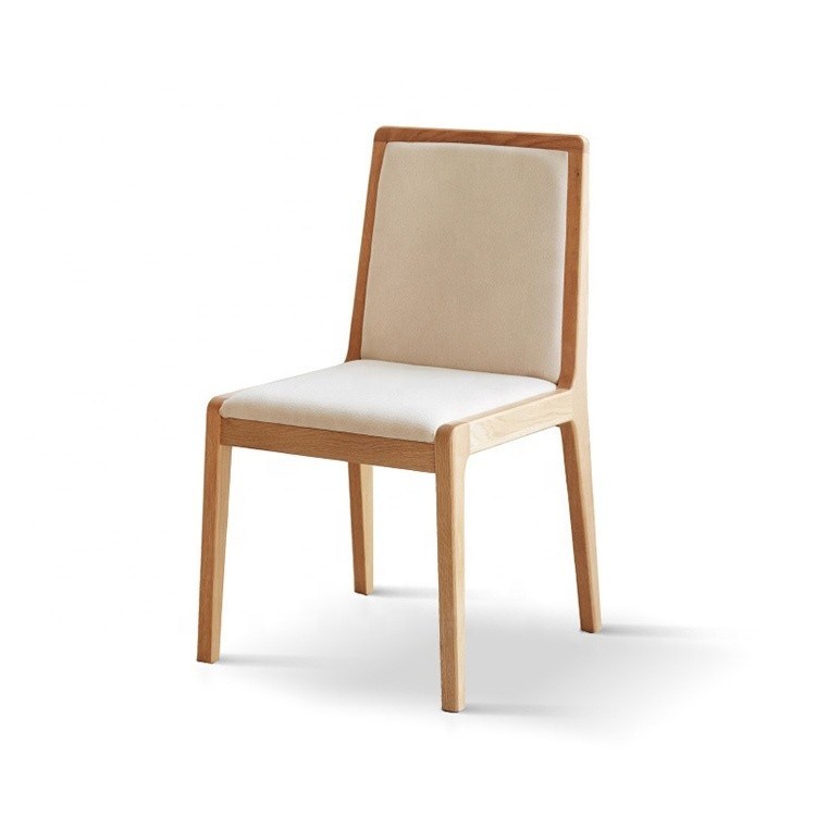 Chaise de salle à manger en bois massif tapissé nordique