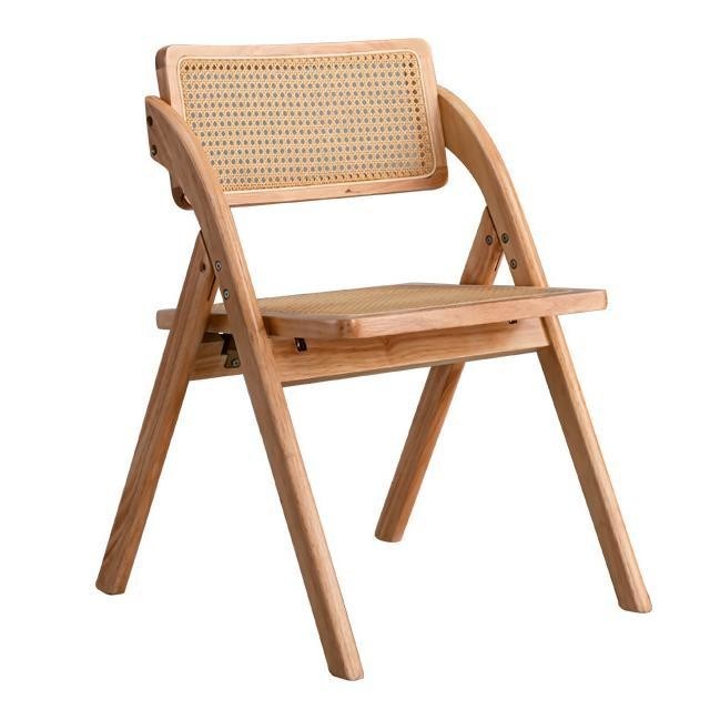 Service OEM Accepté Chaise à manger en bois massif en rotin naturel Meubles avec design pliable