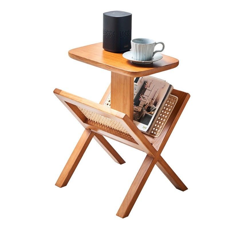 Table de côté carré en bois massif avec étagère en rotin tissé Laqué et construction durable