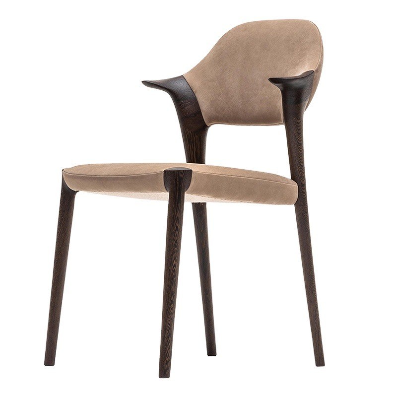 Améliorez votre salle à manger avec une chaise italienne moderne en bois massif