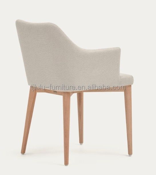 Accueil Meubles Nordiques en tissu en bois doublés Chaises de luxe pour les repas de banquet