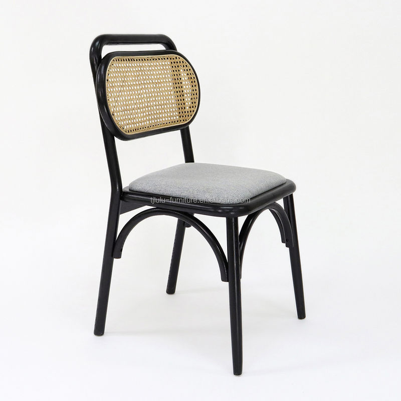 Conception personnalisée Chaise en rotin en bois pour manger W47*D51*H82.5CM en bois massif naturel